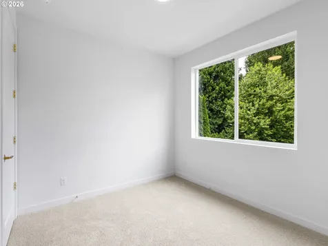 5965 NE Hancock Street Portland OR 97213