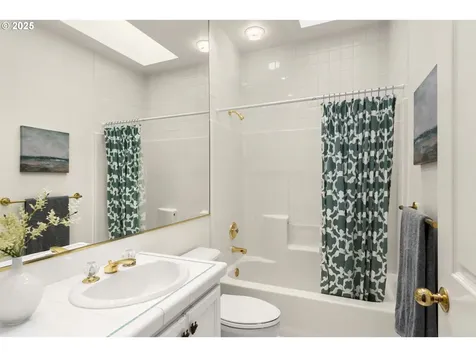 4541 NW Tamoshanter Way Portland OR 97229