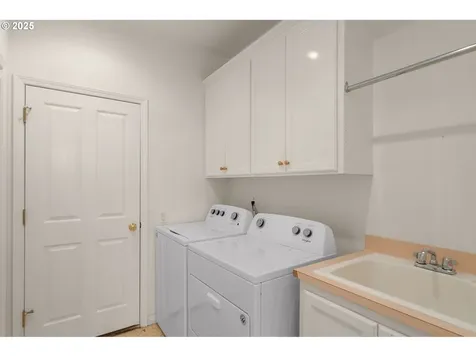 4541 NW Tamoshanter Way Portland OR 97229