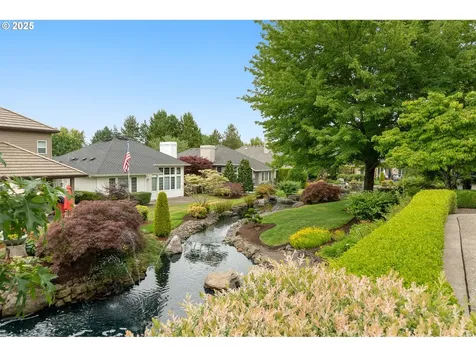 4541 NW Tamoshanter Way Portland OR 97229