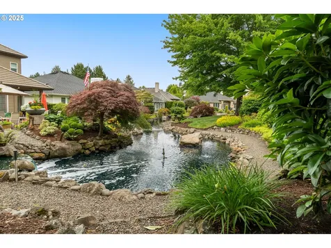 4541 NW Tamoshanter Way Portland OR 97229