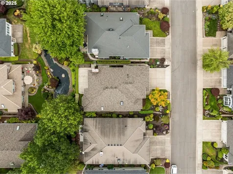 4541 NW Tamoshanter Way Portland OR 97229