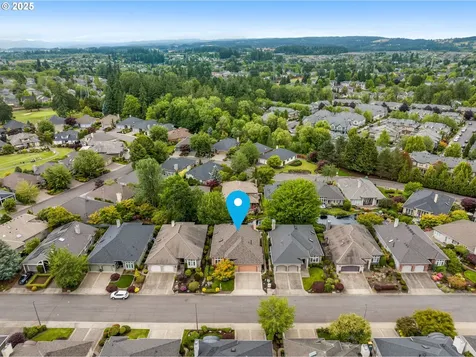 4541 NW Tamoshanter Way Portland OR 97229