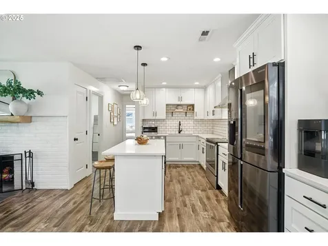1245 NE 111th Avenue Portland OR 97220