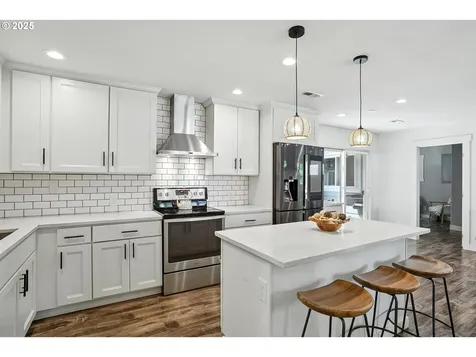 1245 NE 111th Avenue Portland OR 97220