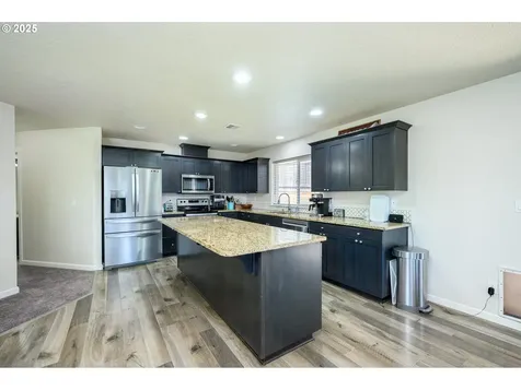 413 NW Pacific Hills Drive Willamina OR 97396