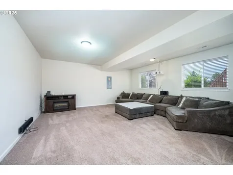 413 NW Pacific Hills Drive Willamina OR 97396