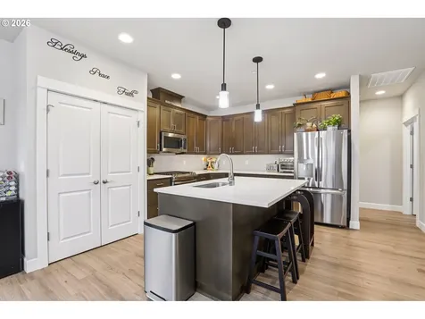 2825 NW Mt Ashland Lane Mcminnville OR 97128