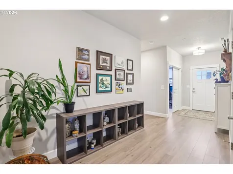2825 NW Mt Ashland Lane Mcminnville OR 97128