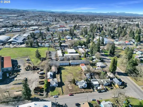 168 N Cleveland Street Eugene OR 97402