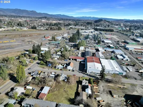 168 N Cleveland Street Eugene OR 97402