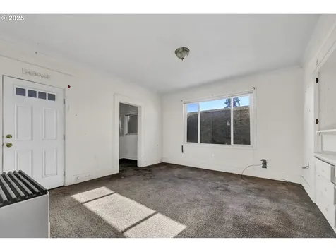 168 N Cleveland Street Eugene OR 97402