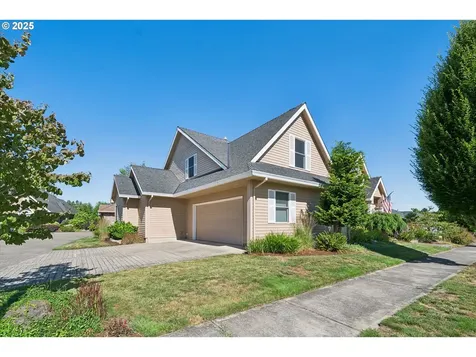2787 Hazelnut Drive Woodburn OR 97071