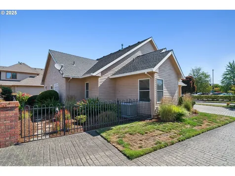 2787 Hazelnut Drive Woodburn OR 97071