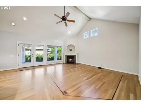 2787 Hazelnut Drive Woodburn OR 97071