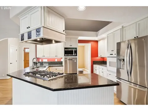 2787 Hazelnut Drive Woodburn OR 97071