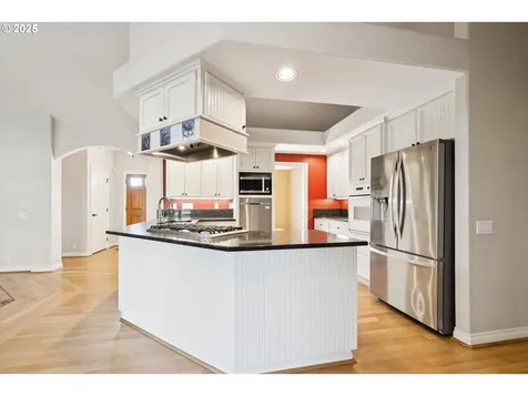 2787 Hazelnut Drive Woodburn OR 97071
