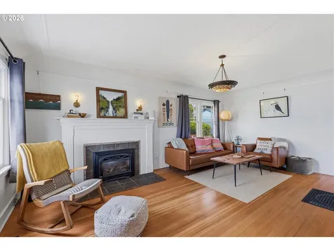 1610 NE 13th Street Lincoln City OR 97367