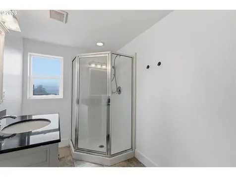 1610 NE 13th Street Lincoln City OR 97367