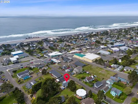 1610 NE 13th Street Lincoln City OR 97367