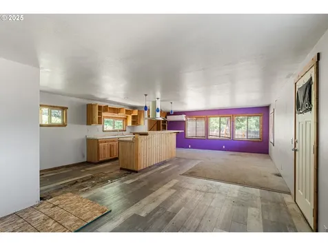8359 E Evans Creek Road Rogue River OR 97537