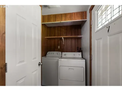 8359 E Evans Creek Road Rogue River OR 97537