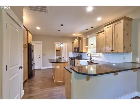 957 SW Fellows Street Mcminnville OR 97128