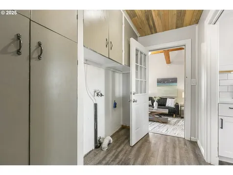 265 S 10th Avenue Cornelius OR 97113