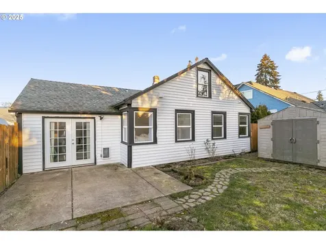265 S 10th Avenue Cornelius OR 97113