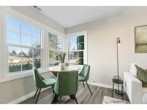 265 S 10th Avenue Cornelius OR 97113