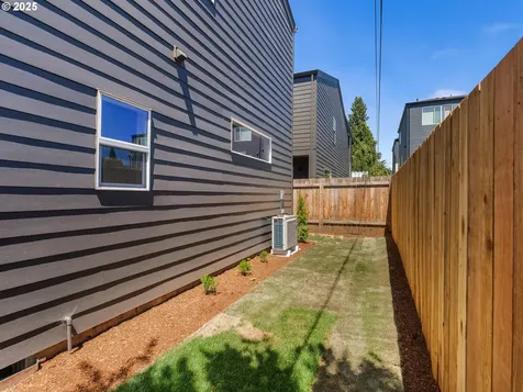 251 N Skidmore Street Portland OR 97217