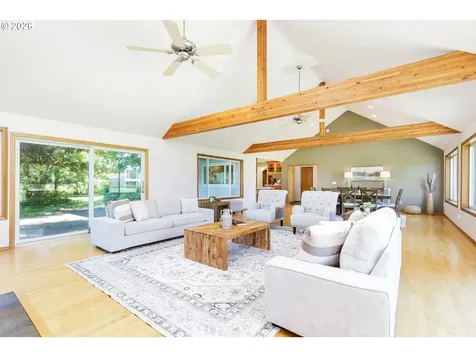 13925 S Carus Road Oregon City OR 97045