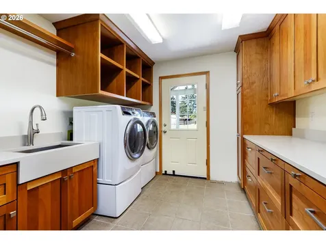 13925 S Carus Road Oregon City OR 97045