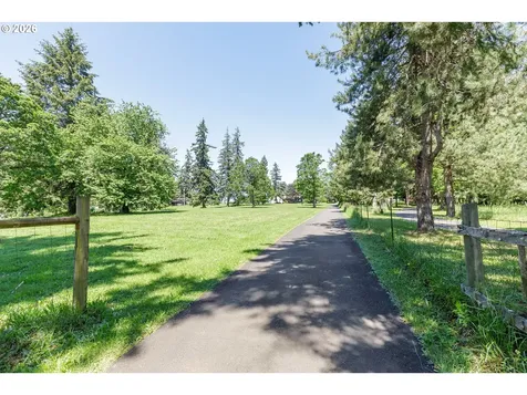 13925 S Carus Road Oregon City OR 97045