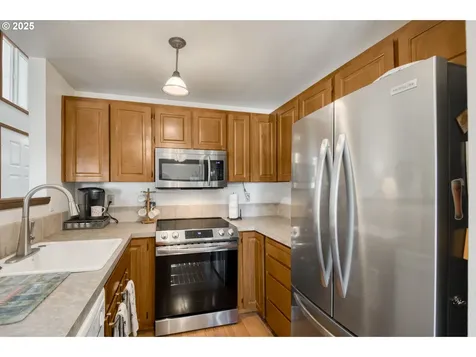 2251 SW Trachsel Drive Beaverton OR 97003