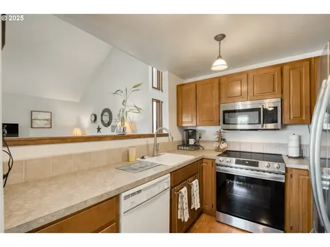 2251 SW Trachsel Drive Beaverton OR 97003