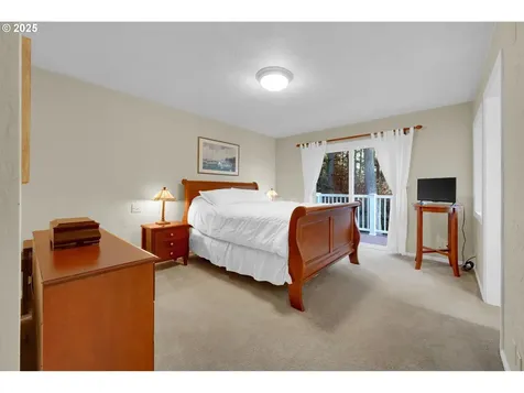 85532 Appletree Drive Eugene OR 97405