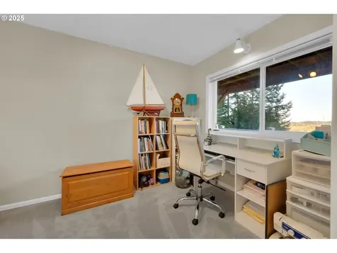85532 Appletree Drive Eugene OR 97405