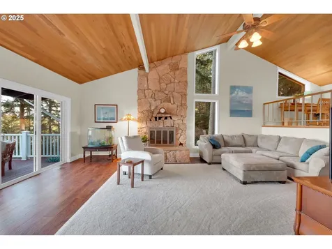 85532 Appletree Drive Eugene OR 97405