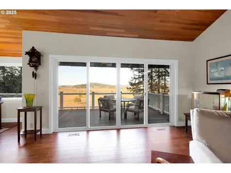 85532 Appletree Drive Eugene OR 97405