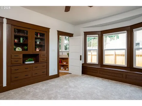 354 NE Jackson Street Hillsboro OR 97124