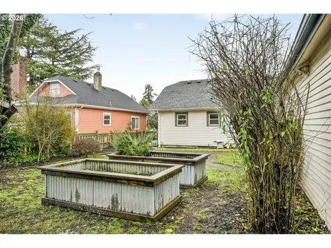 7701 N Hodge Avenue Portland OR 97203