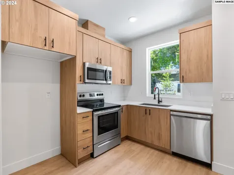 6677 N Fessenden Street Portland OR 97203