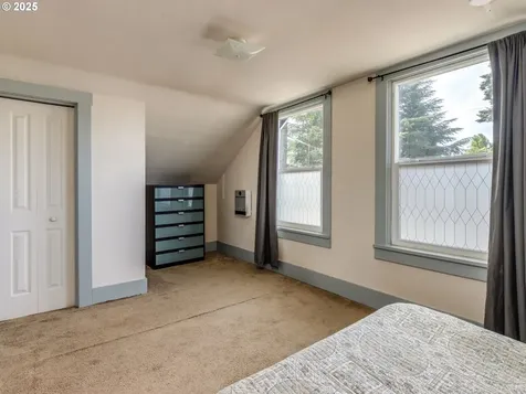 486 S Knott Street Canby OR 97013