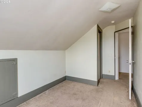 486 S Knott Street Canby OR 97013
