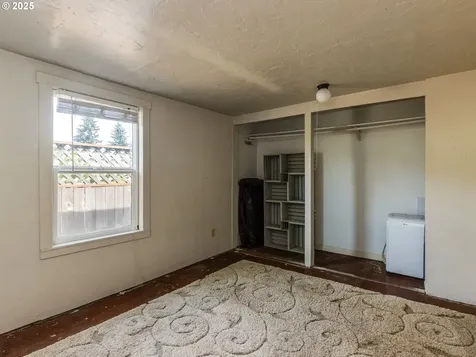 486 S Knott Street Canby OR 97013