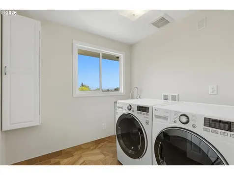 10055 SW Inez Street Portland OR 97224
