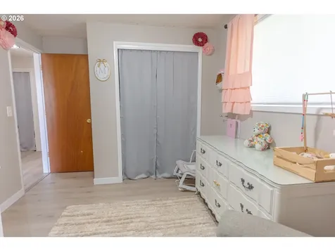 1095 N Manzanita Street Canby OR 97013