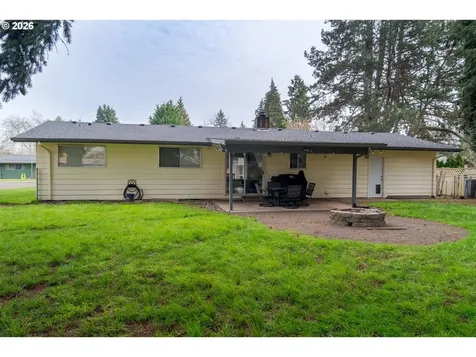 1095 N Manzanita Street Canby OR 97013