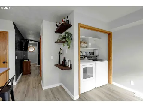 33370 Idyllwild Road Creswell OR 97426